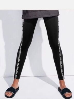 Victoria’s Secret PINK Cozy Fleece Lined Leggings Black Logo Leggings Size Small